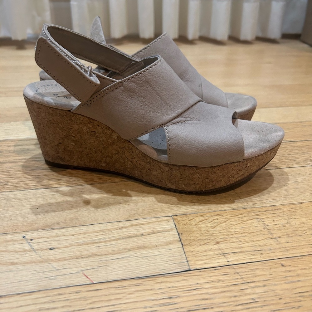 Clark’s Nude Wedge 7
